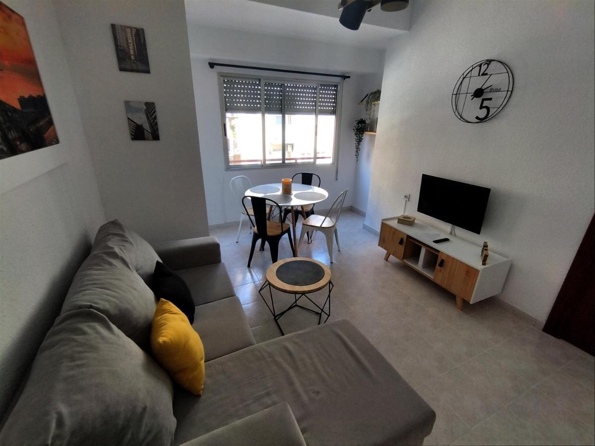 Guesthouse Shared With Host Аликанте Экстерьер фото