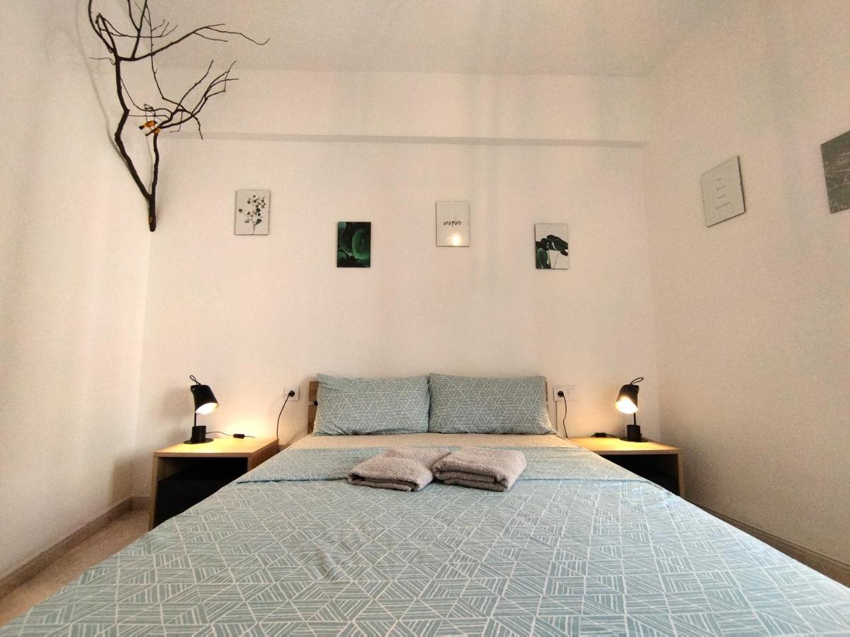 Guesthouse Shared With Host Аликанте Экстерьер фото