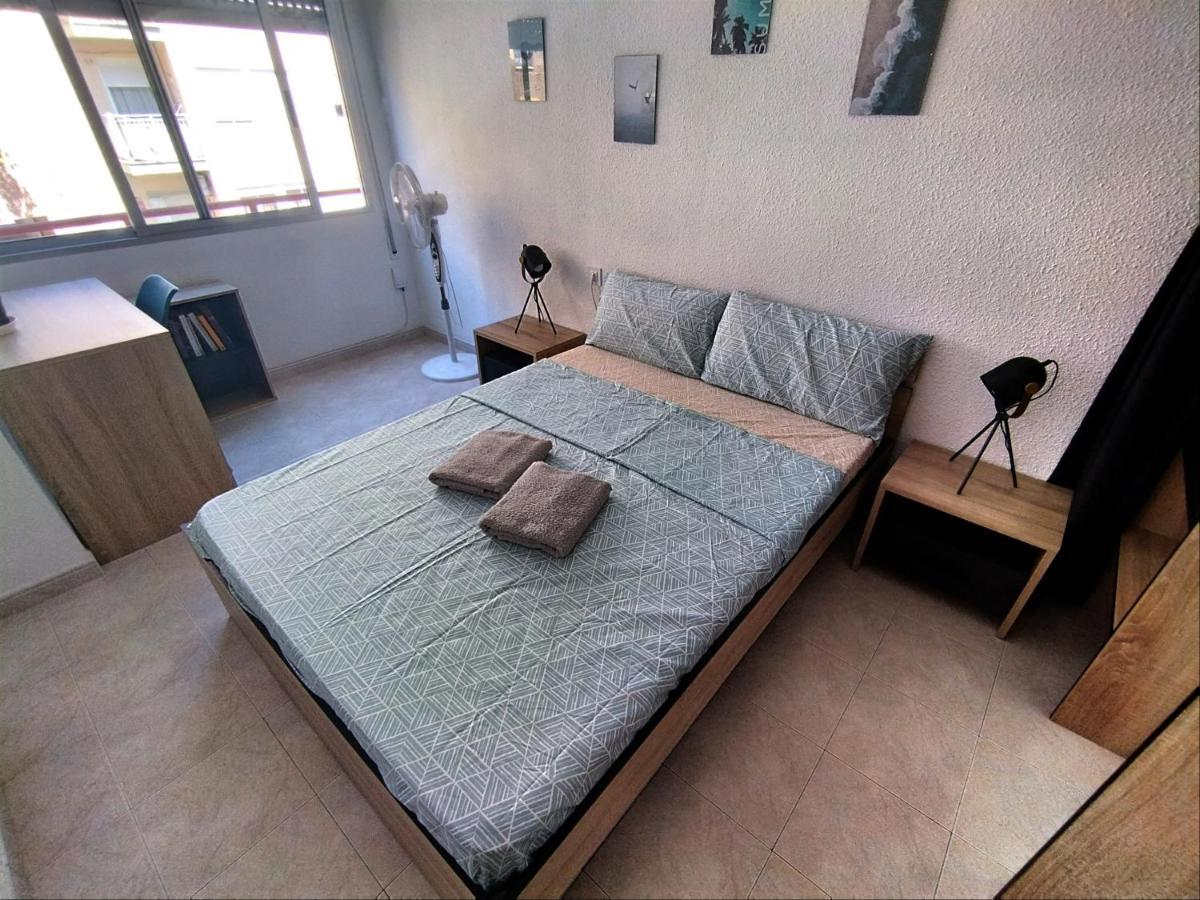 Guesthouse Shared With Host Аликанте Экстерьер фото