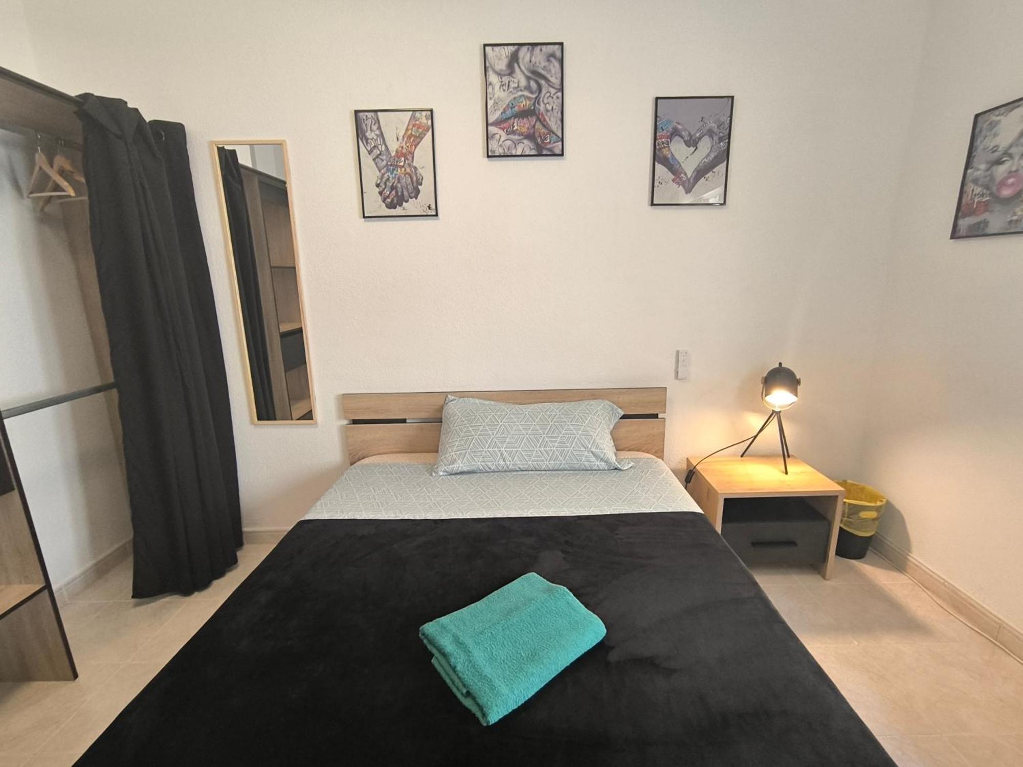 Guesthouse Shared With Host Аликанте Экстерьер фото